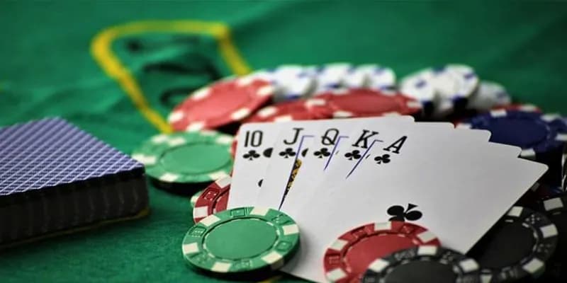 Xì Tố 1Xbit: Kiếm tiền thật bằng kỹ năng đánh bài 4 cá cược Xì Phé